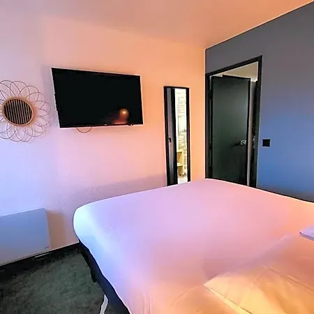 Hotel Ibis Styles Paris Hippodrome De Vincennes 3*