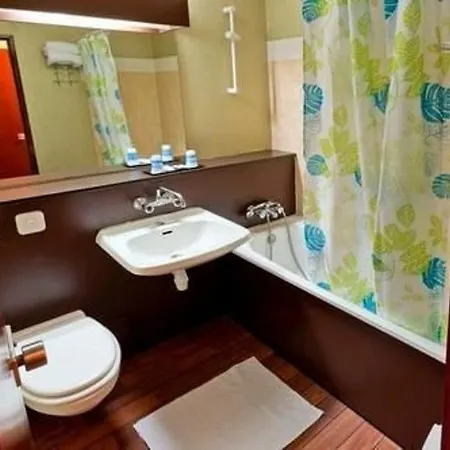 Otel Ibis Styles Paris Hippodrome De Vincennes 3*